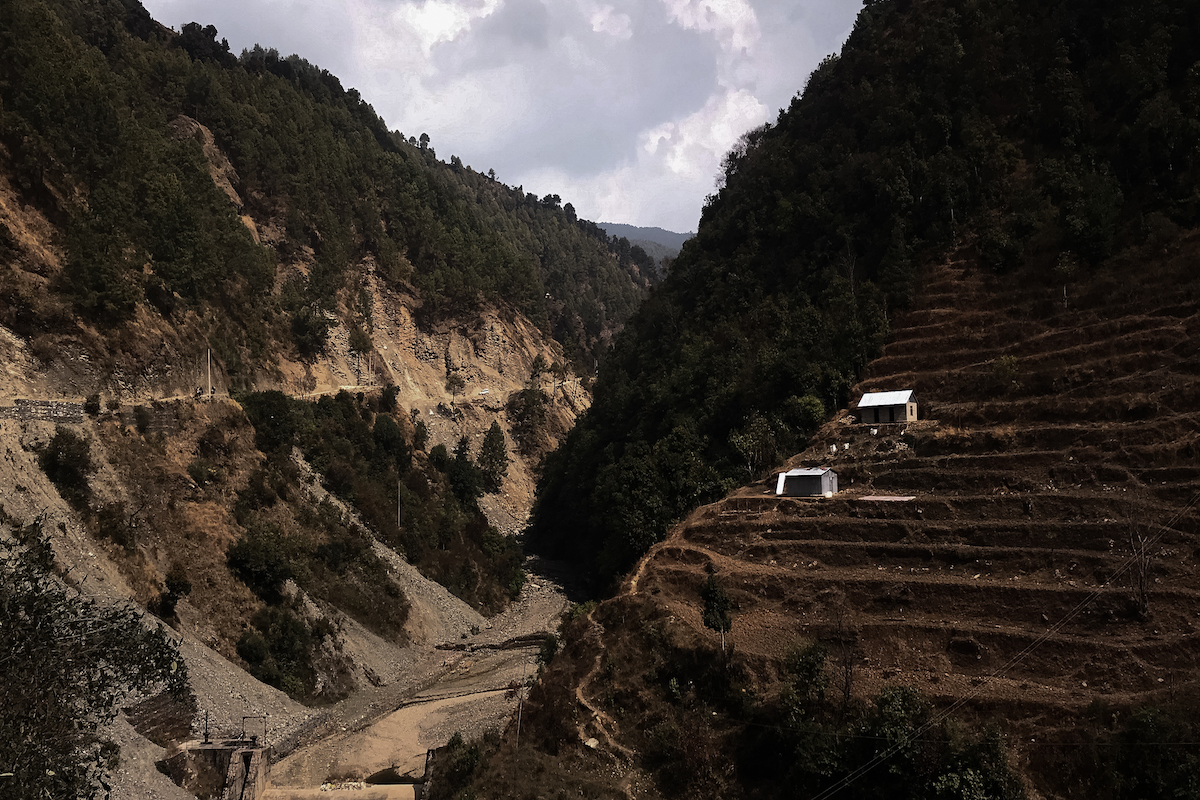 Paisaje de montaña entre Katmandú y Hetauda