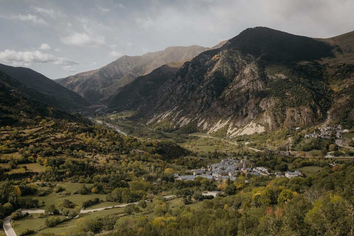 Vall-de-Boi-Val-dAran-Descubriendo-el-mundo-con-Anna