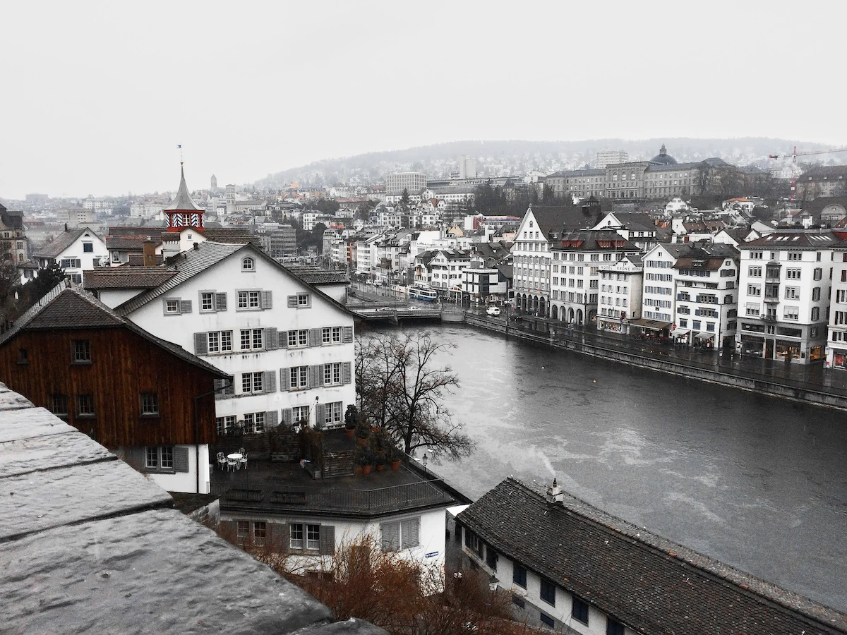 Vista del río des de la plaza Lindenhof Hill
