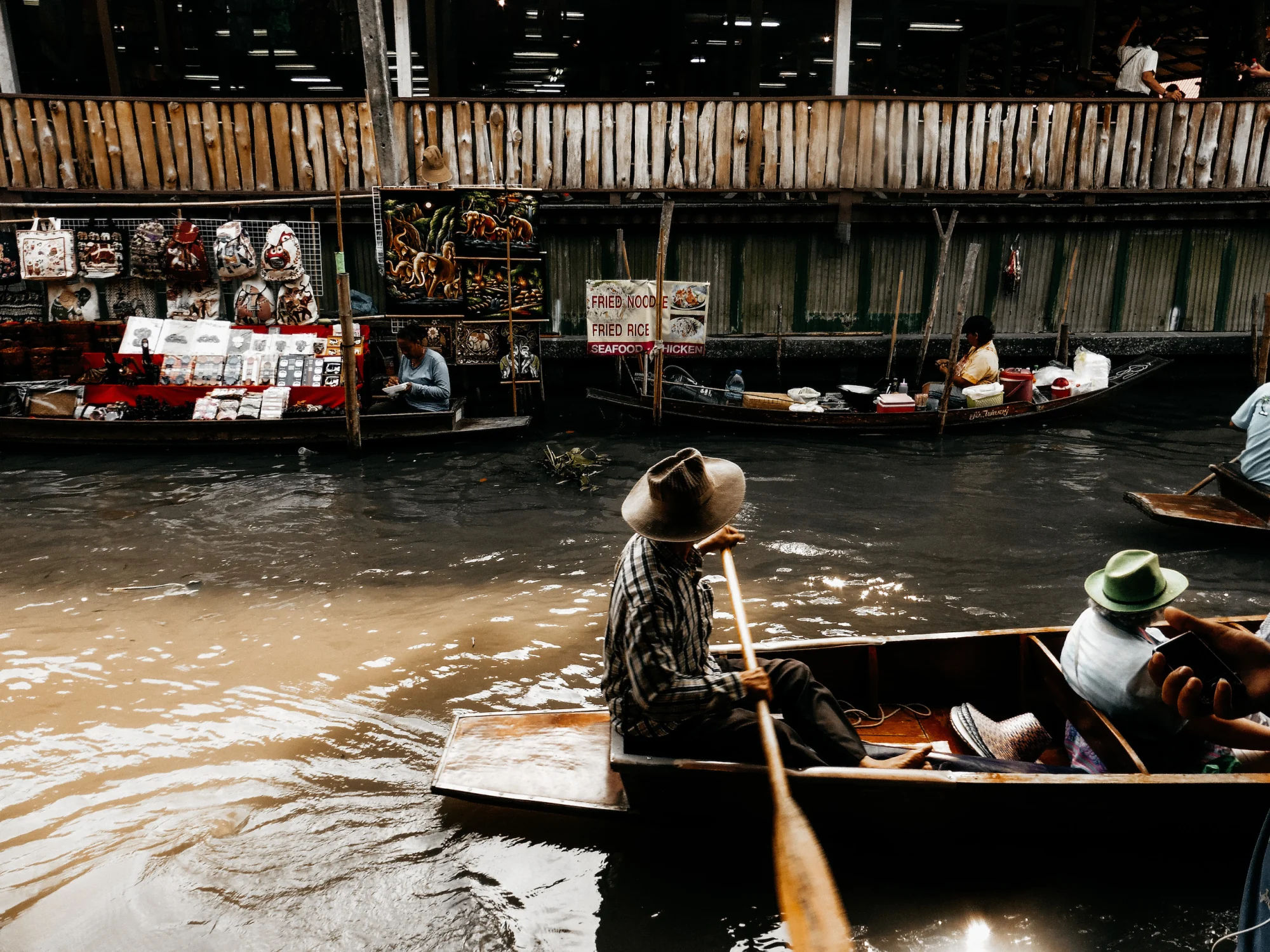 Categoría Bangkok 200