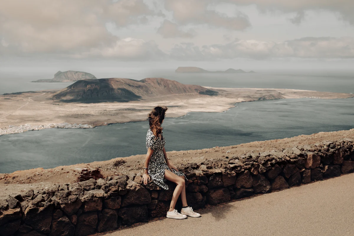 Mirador-Nahum-Lanzarote-Descubriendo-el-mundo-con-Anna